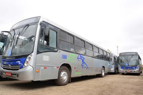 Prefeitura de Vitória da Conquista (BA) opera transporte público com ônibus da Viação Rosa